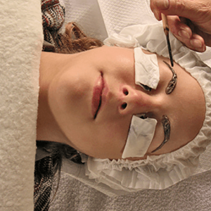 Cursus wimpers en wenkbrauw verven + wenkbrauwen modeleren (Op aanvraag)