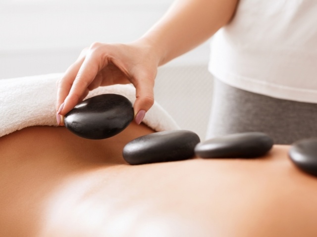 De 5 voordelen van een hotstonemassage